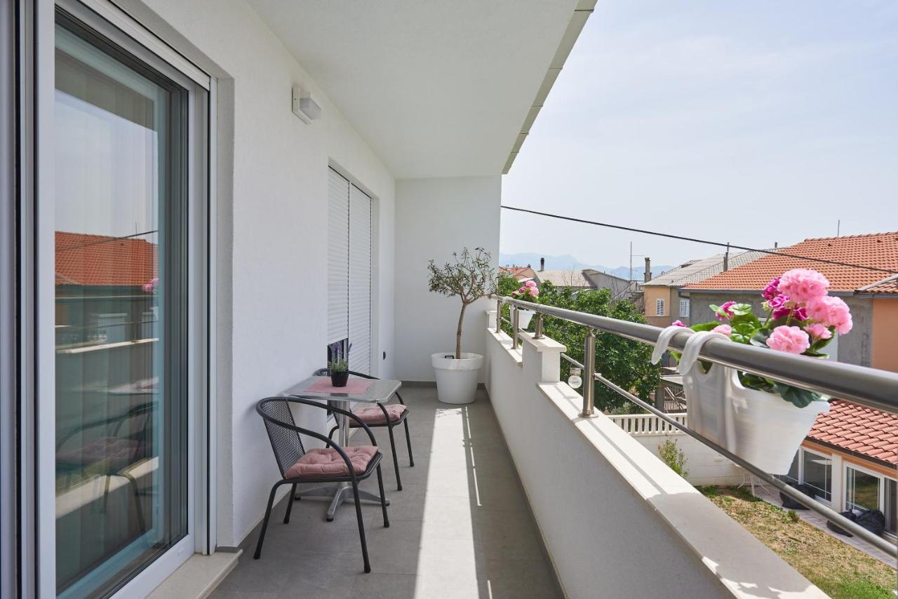 Apartments Infinity Kaštela المظهر الخارجي الصورة