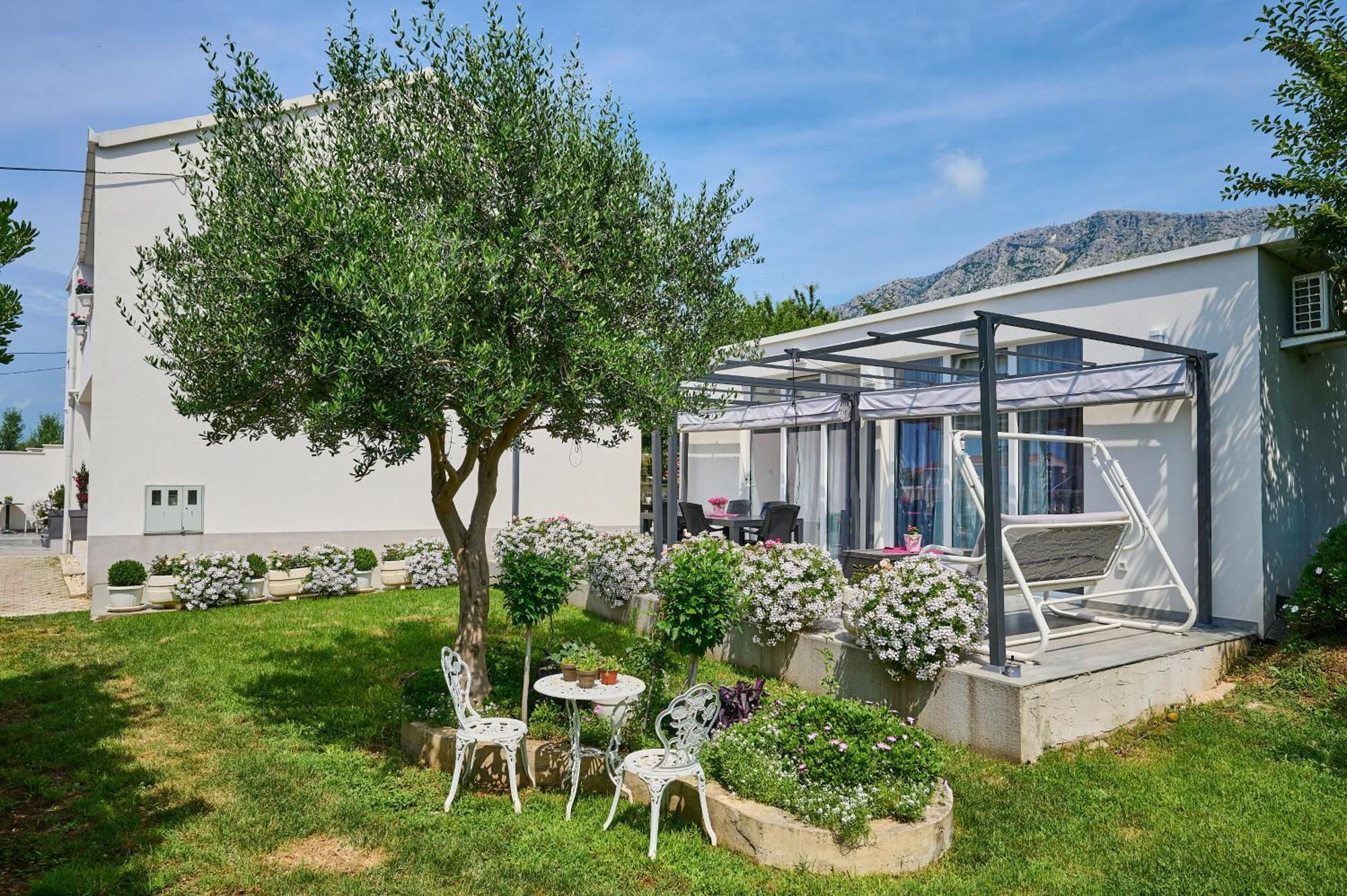 Apartments Infinity Kaštela الغرفة الصورة